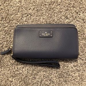 Kate Spade wallet. New.
